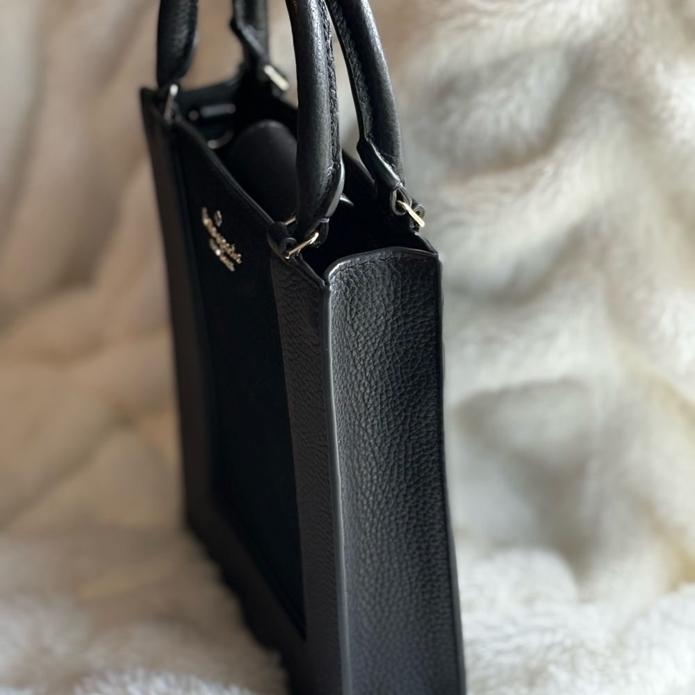 Kate Spade Elegant Black Tote - Picture 2 of 8